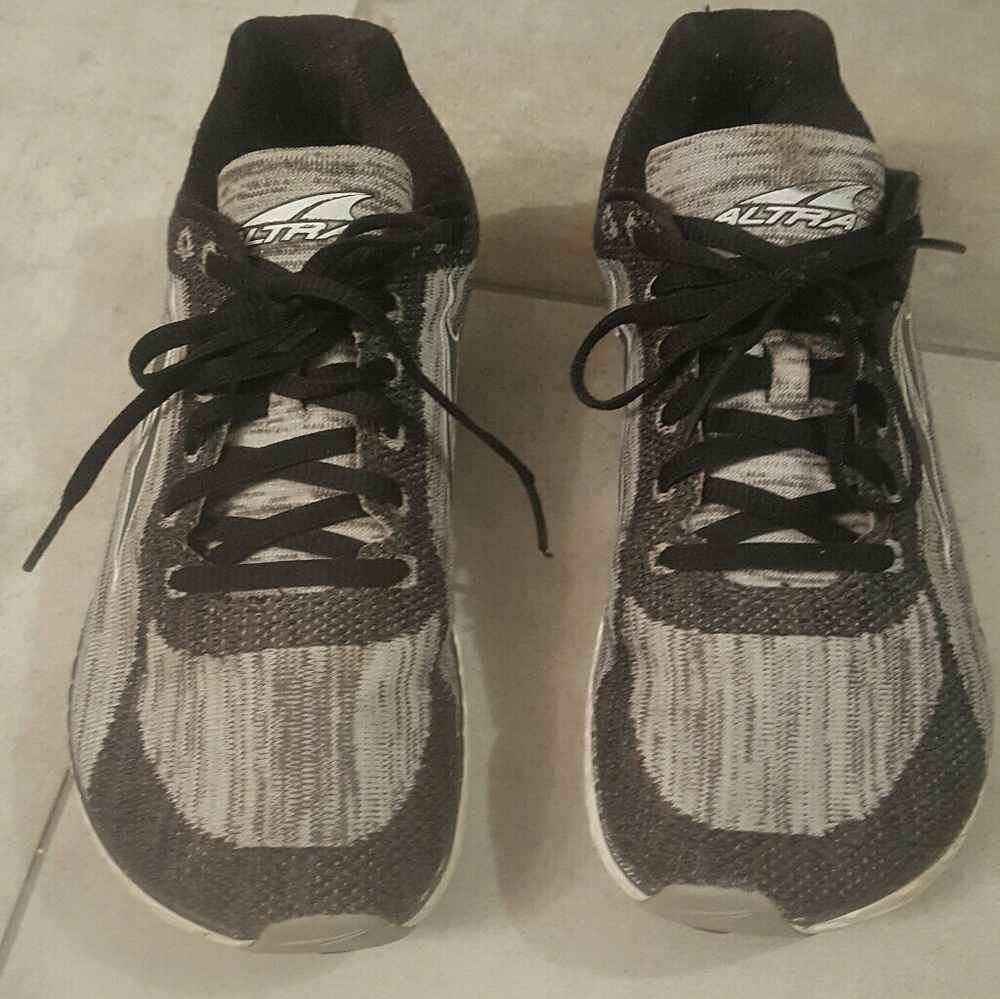 Altra Escalante Running Shoes